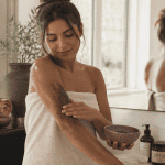 Savon noir bienfaits femme salle de bain
