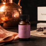 Aromathérapie définition : huile essentielle et alambic en cuivre