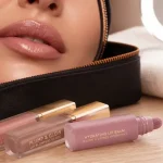 Meilleur gloss repulpant nude doré effet immédiat, trousse et lèvres