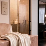 Douche le matin ou le soir : ambiance matin et soir en salle de bain moderne