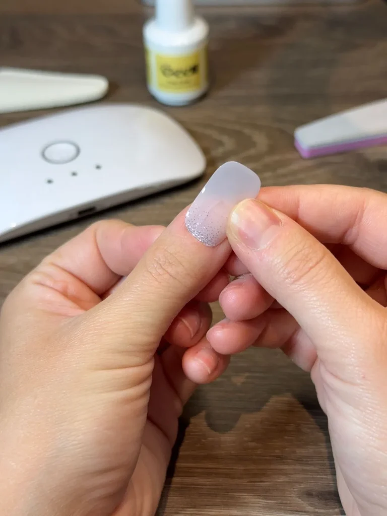 Ongles en gel à la maison : le guide pour un résultat salon sans institut